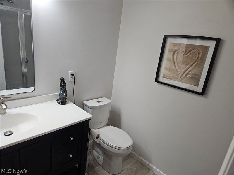 988 Hartford Village Boulevard, Columbus, OH 43228 Photo 11