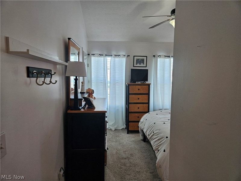 988 Hartford Village Boulevard, Columbus, OH 43228 Photo 13