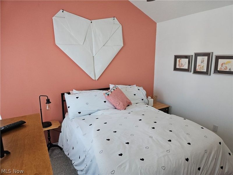 988 Hartford Village Boulevard, Columbus, OH 43228 Photo 15