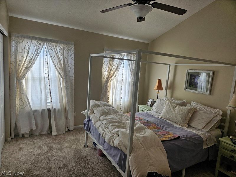 988 Hartford Village Boulevard, Columbus, OH 43228 Photo 9