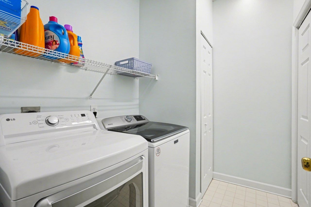 4644 Lightkeepers Way Photo 10