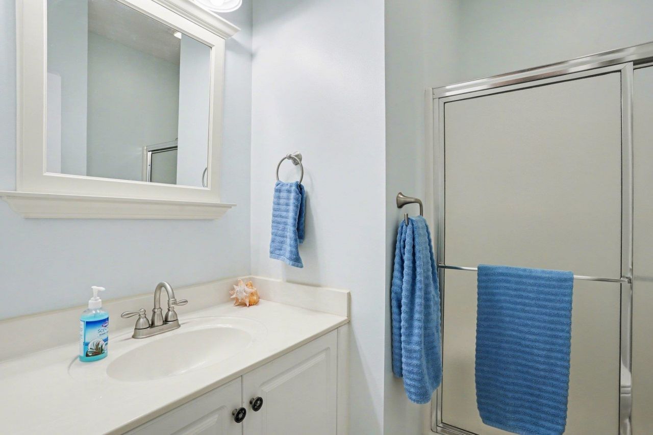 4644 Lightkeepers Way Photo 11