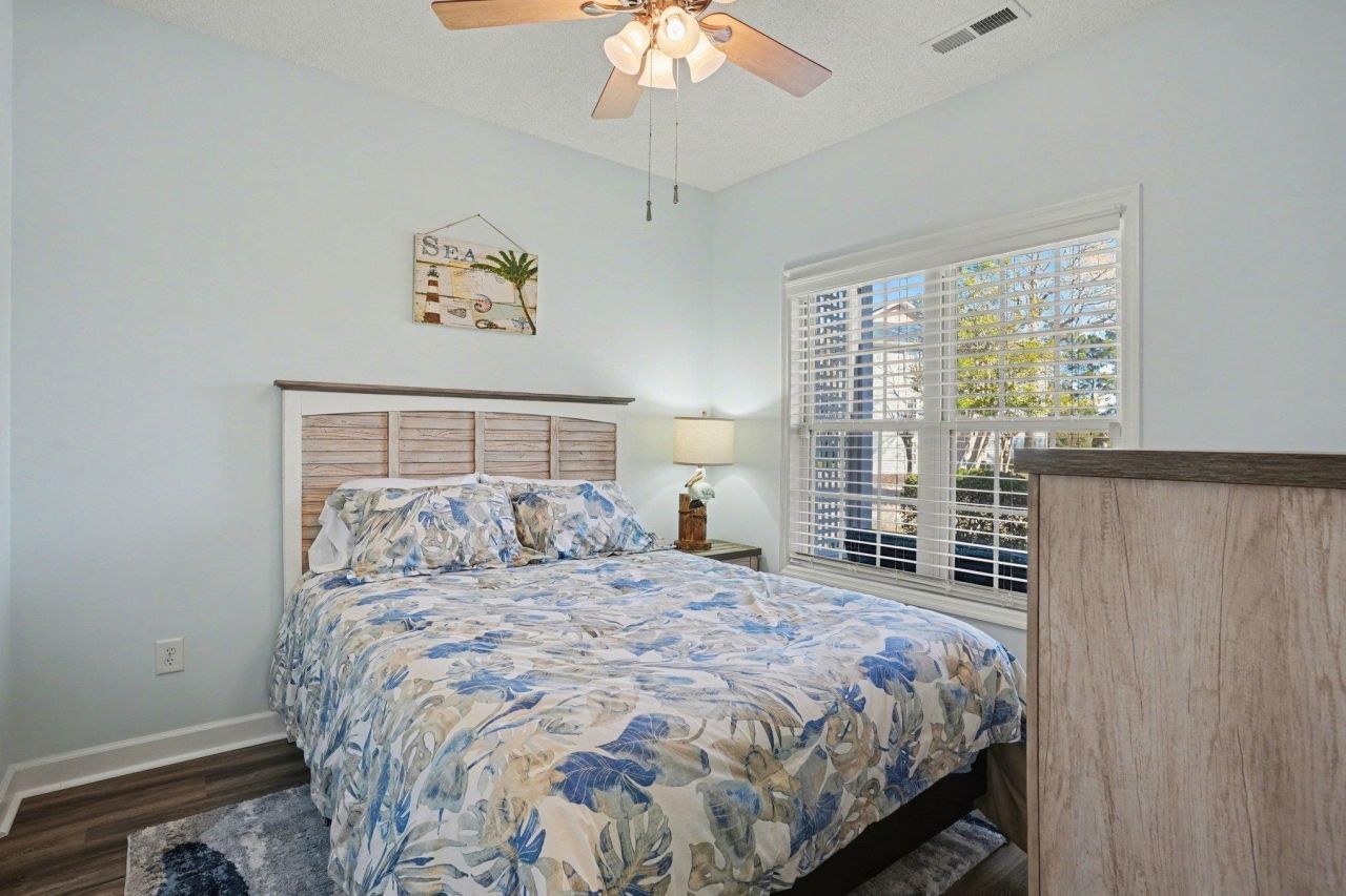 4644 Lightkeepers Way Photo 16