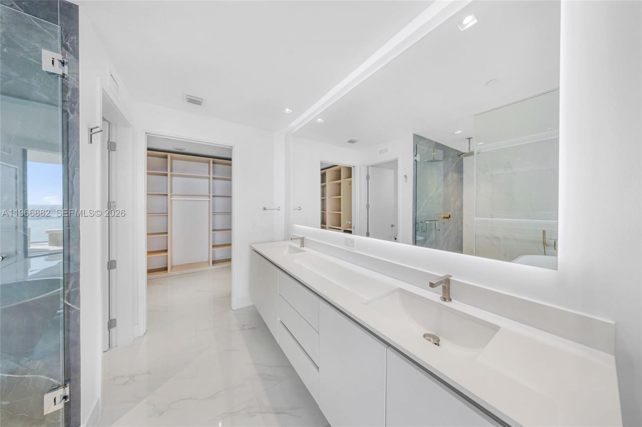 700 NE 24th St , Unit 4007, Miami, FL 33137 Photo