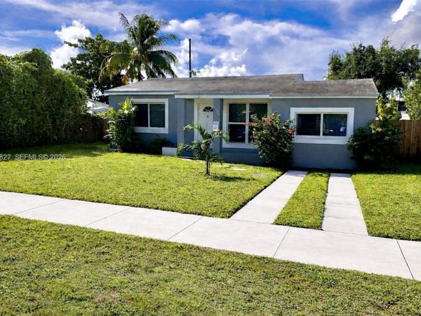 2634 Fletcher Ct , Hollywood, FL 33020