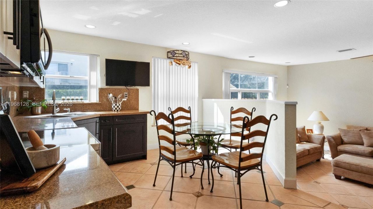 9768 NW 30th St , Doral, FL 33172 Photo