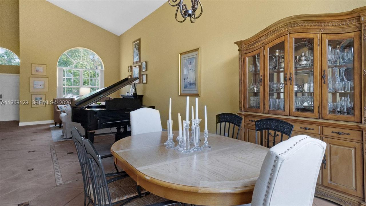 9768 NW 30th St, Doral, FL 33172 Photo