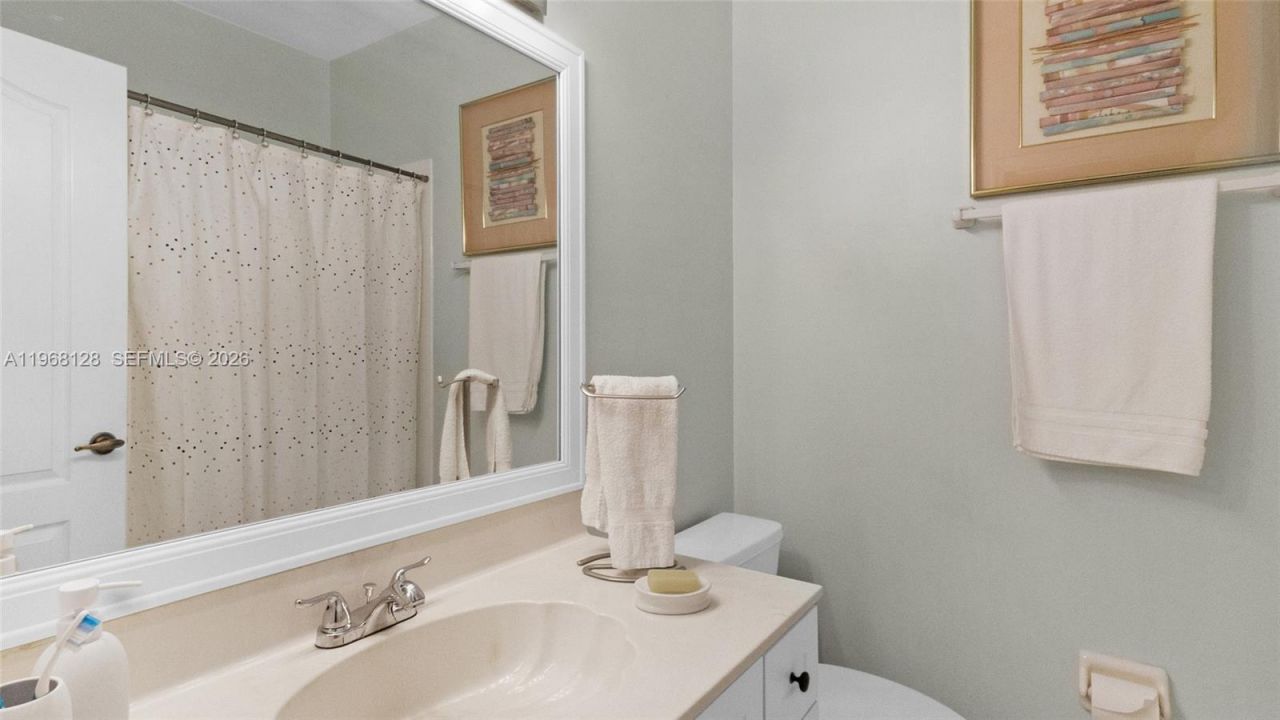 9768 NW 30th St, Doral, FL 33172 Photo