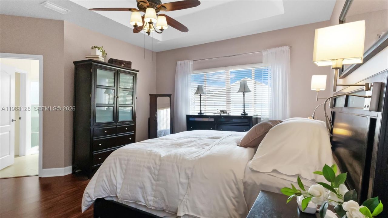 9768 NW 30th St, Doral, FL 33172 Photo