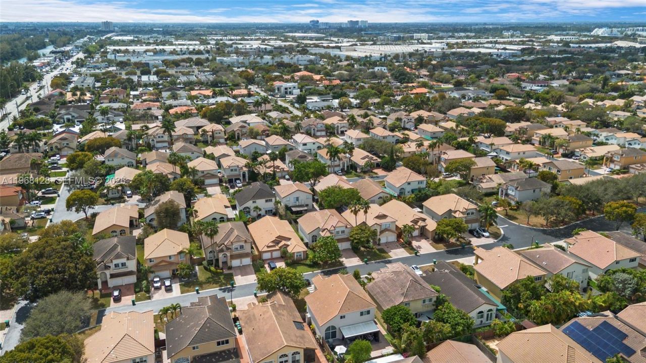 9768 NW 30th St, Doral, FL 33172 Photo