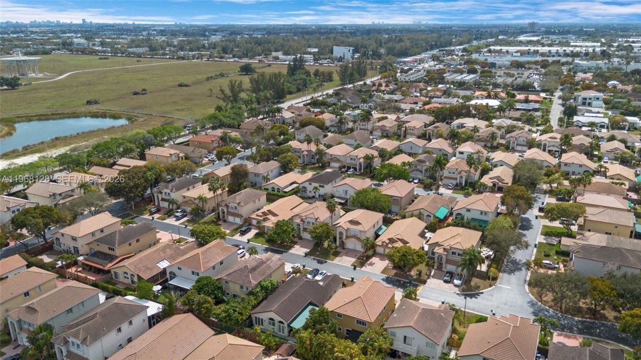 9768 NW 30th St, Doral, FL 33172 Photo