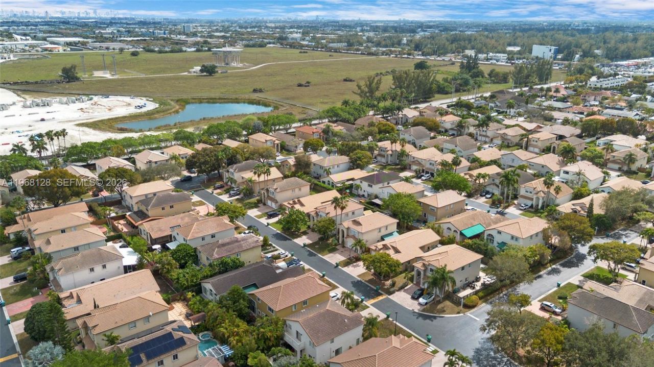 9768 NW 30th St, Doral, FL 33172 Photo