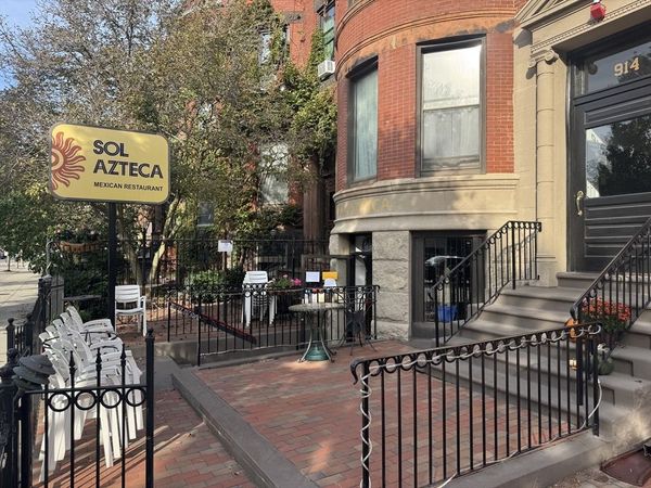 914 Beacon St, Boston, MA 02215