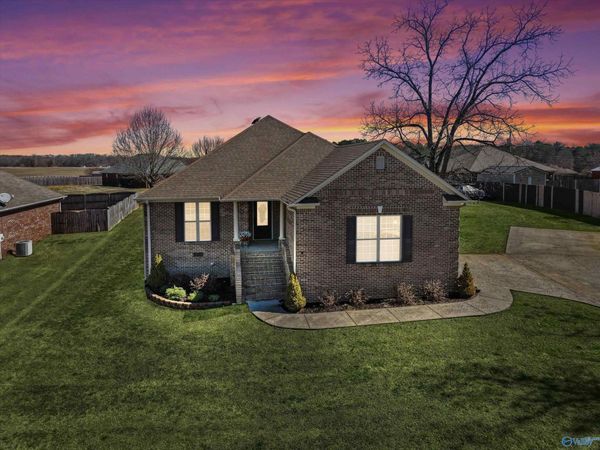 19374 Meadows Road, Athens, AL 35613