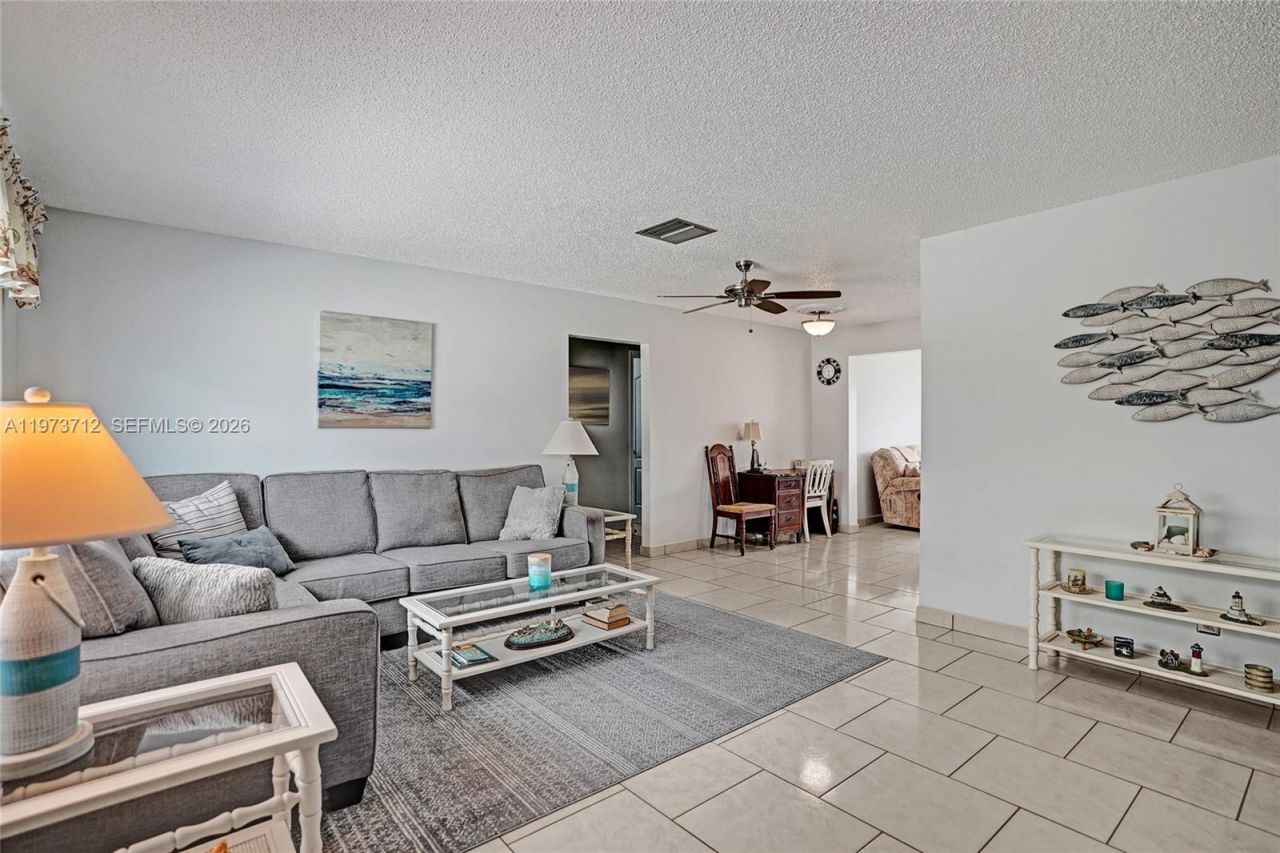 1806 SW 18th St, Boynton Beach, FL 33426 Photo