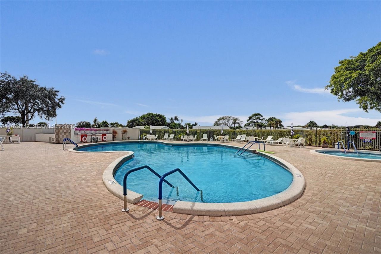 1806 SW 18th St, Boynton Beach, FL 33426 Photo