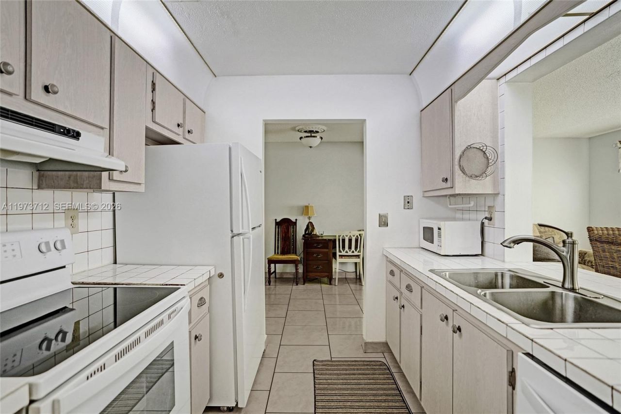 1806 SW 18th St, Boynton Beach, FL 33426 Photo