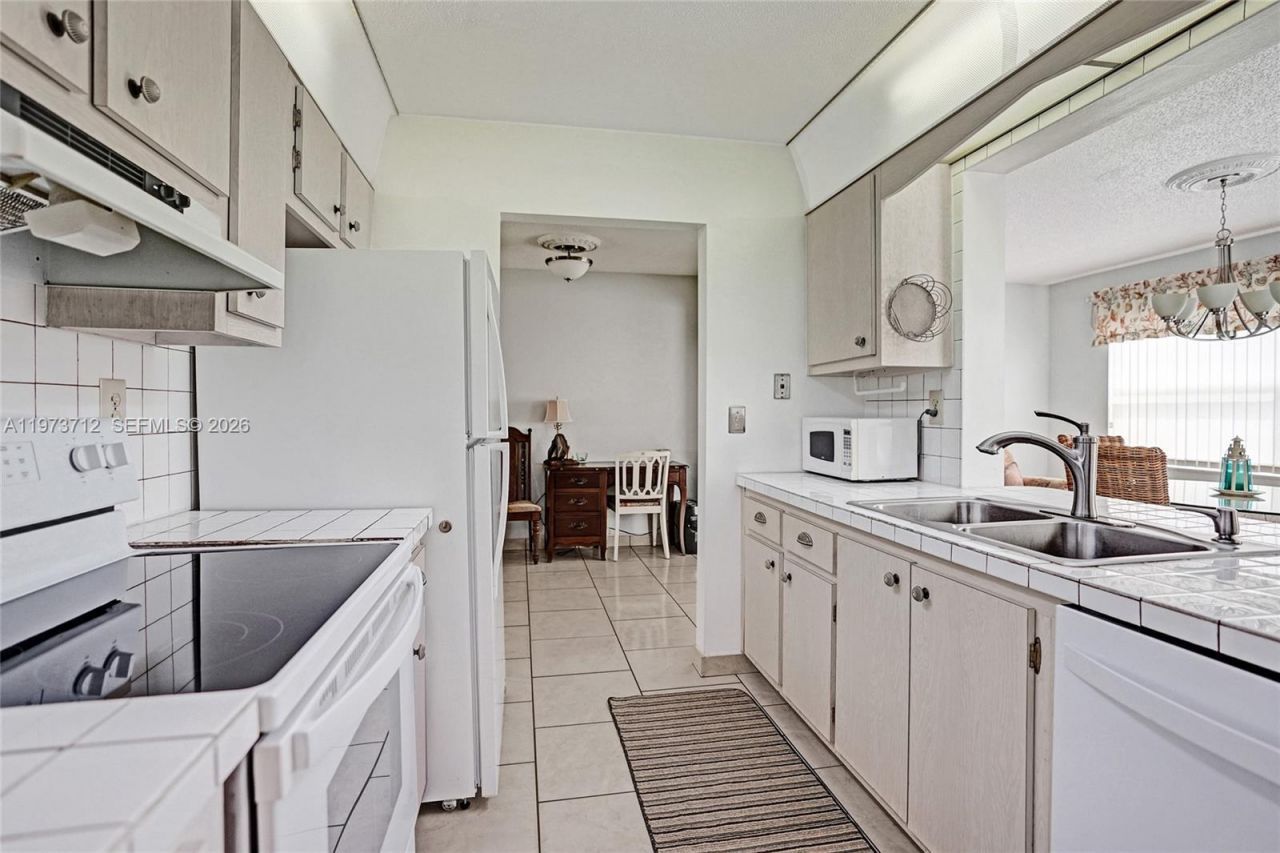 1806 SW 18th St, Boynton Beach, FL 33426 Photo