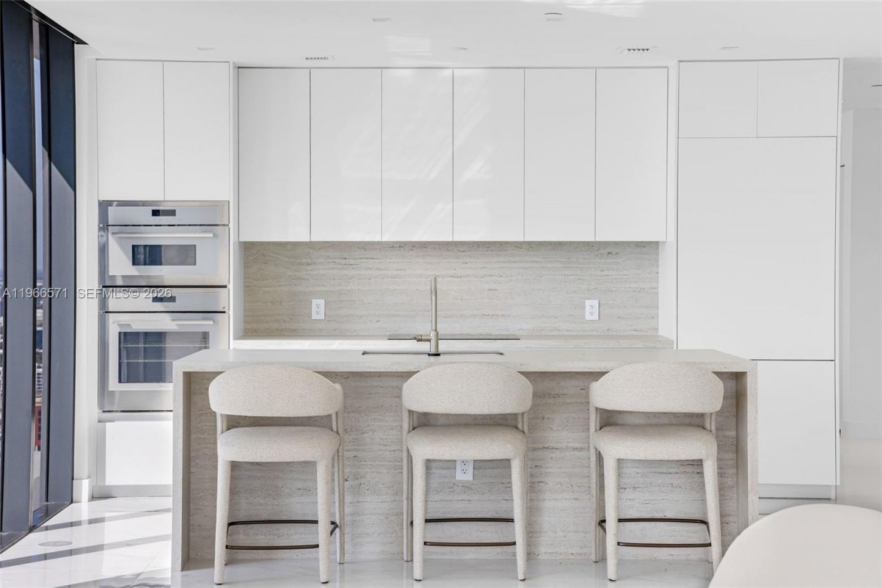 700 NE 24th St, Unit 4007, Miami, FL 33137 Photo
