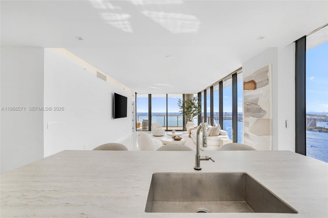 700 NE 24th St, Unit 4007, Miami, FL 33137 Photo