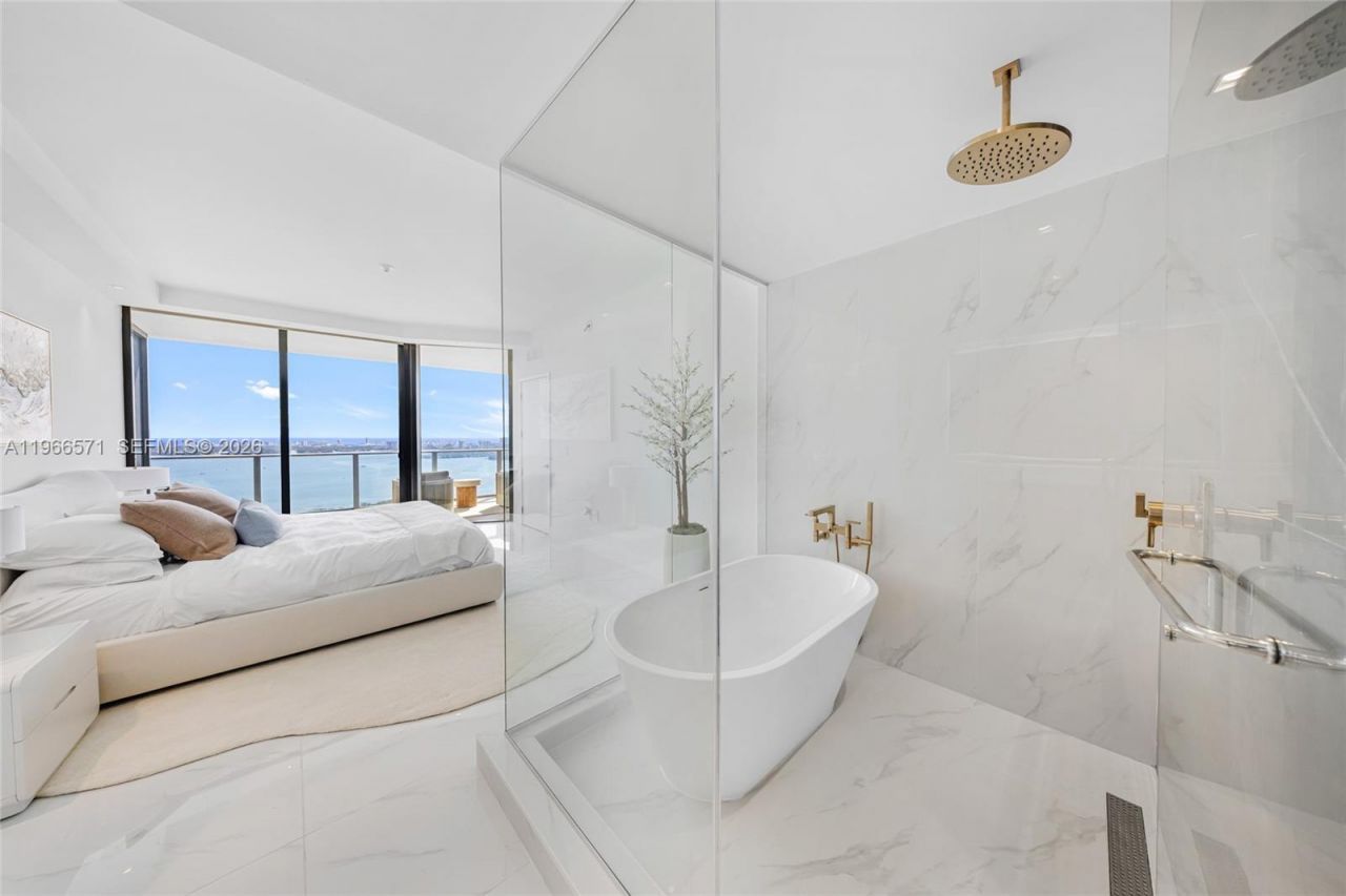 700 NE 24th St, Unit 4007, Miami, FL 33137 Photo