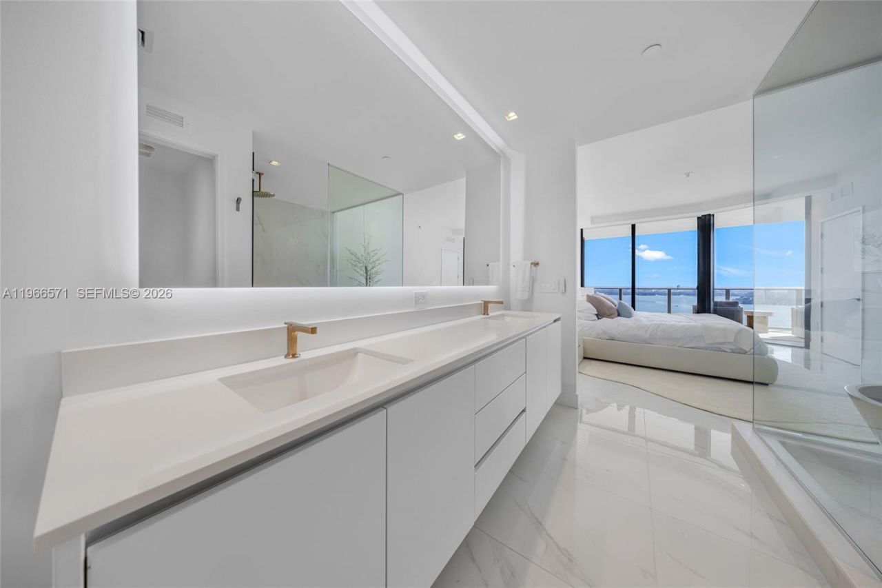 700 NE 24th St, Unit 4007, Miami, FL 33137 Photo