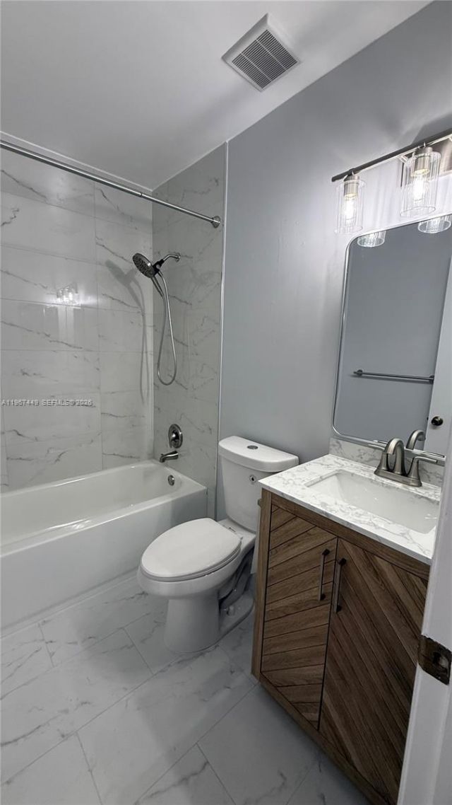 223 Lakeside Cir, Unit 223, Sunrise, FL 33326 Photo