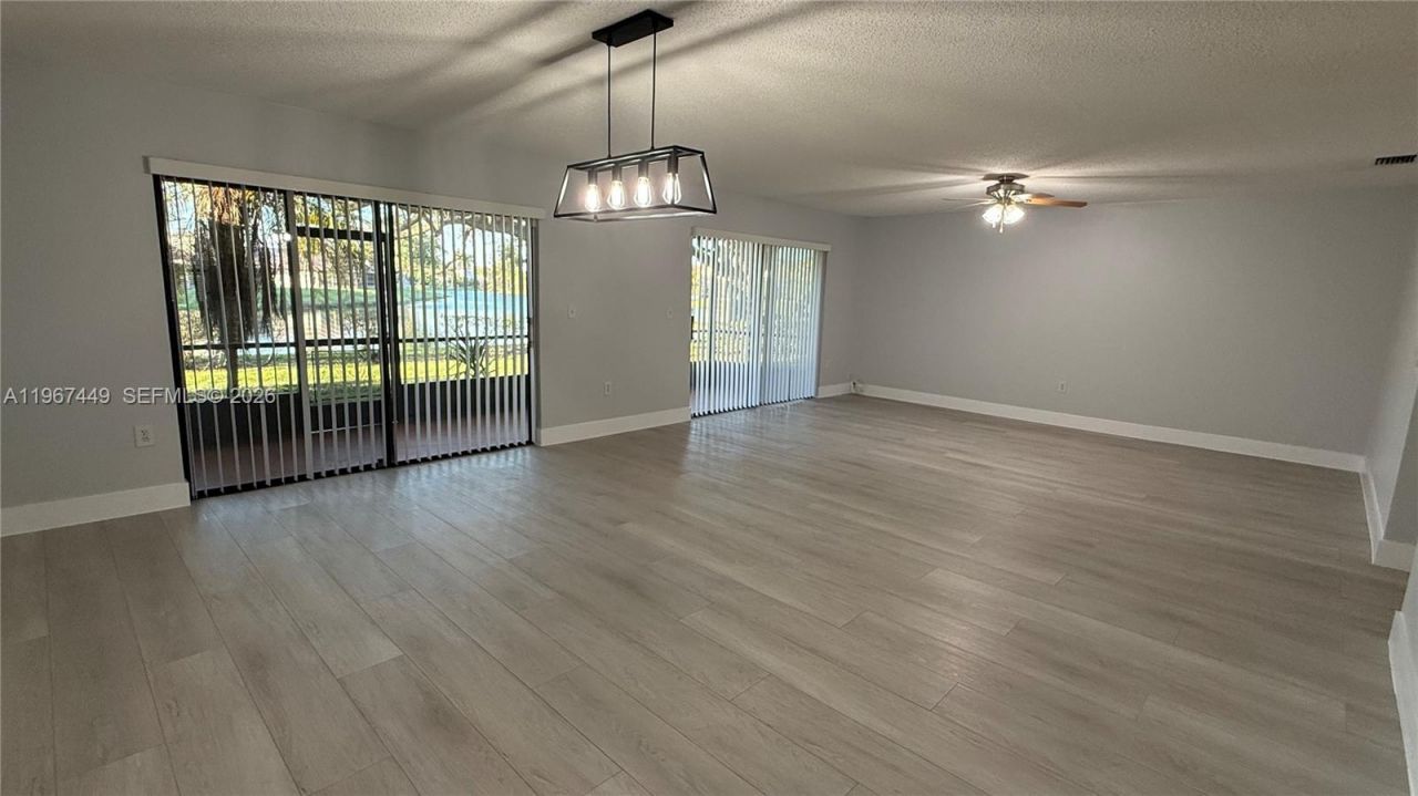 223 Lakeside Cir, Unit 223, Sunrise, FL 33326 Photo