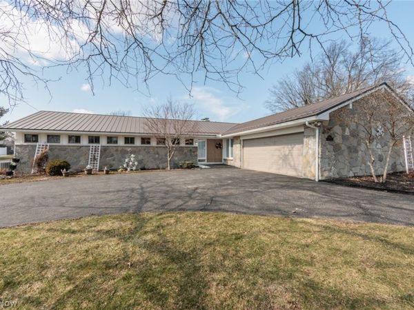 1066 Burkwood Road, Mansfield, OH 44907
