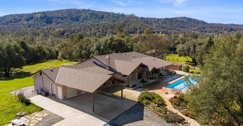 7101 Amoloc Ln, Lotus, CA 95651 Photo