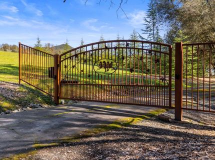 7101 Amoloc Ln, Lotus, CA 95651 Photo