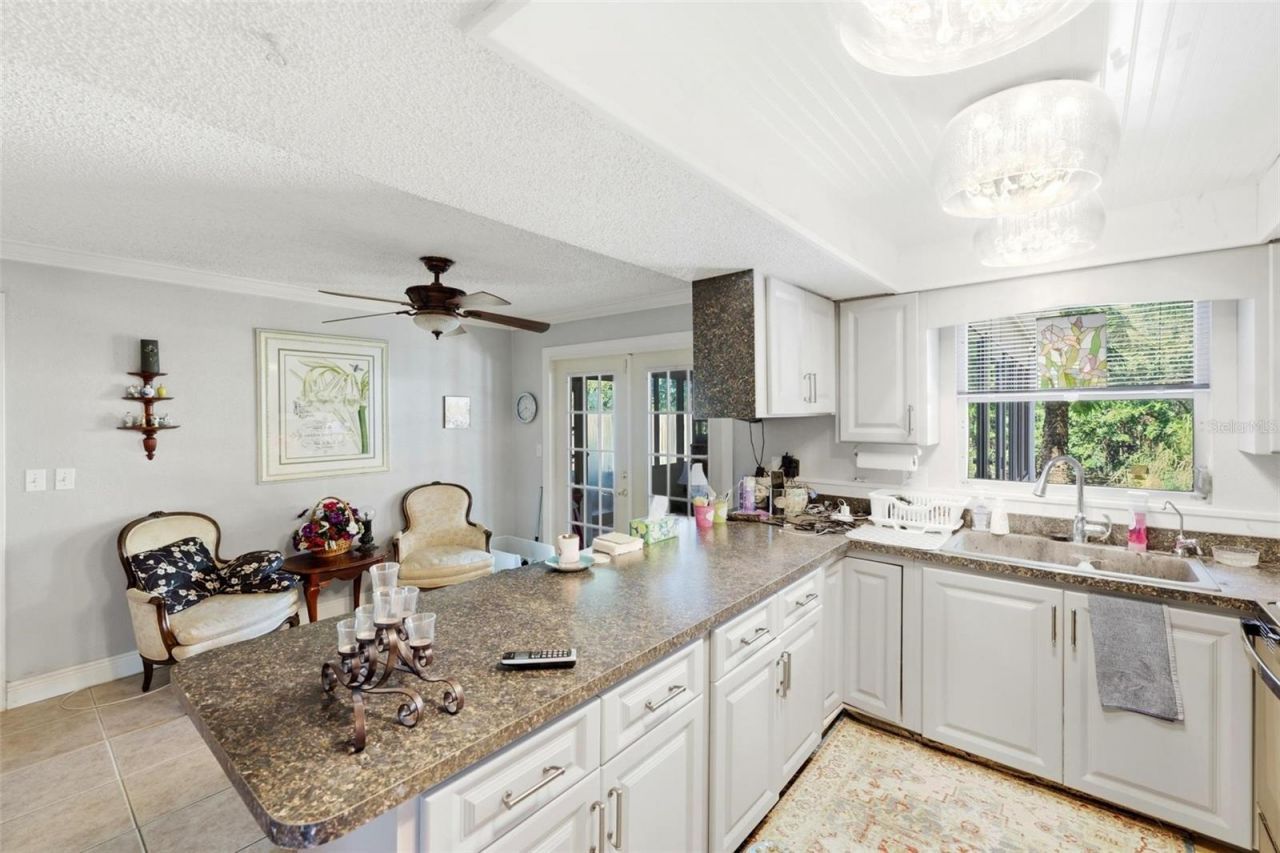 2512 16th Avenue Drive E, Bradenton, FL 34208 Photo