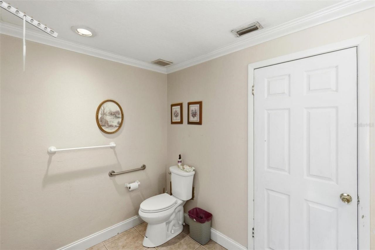 2512 16th Avenue Drive E, Bradenton, FL 34208 Photo