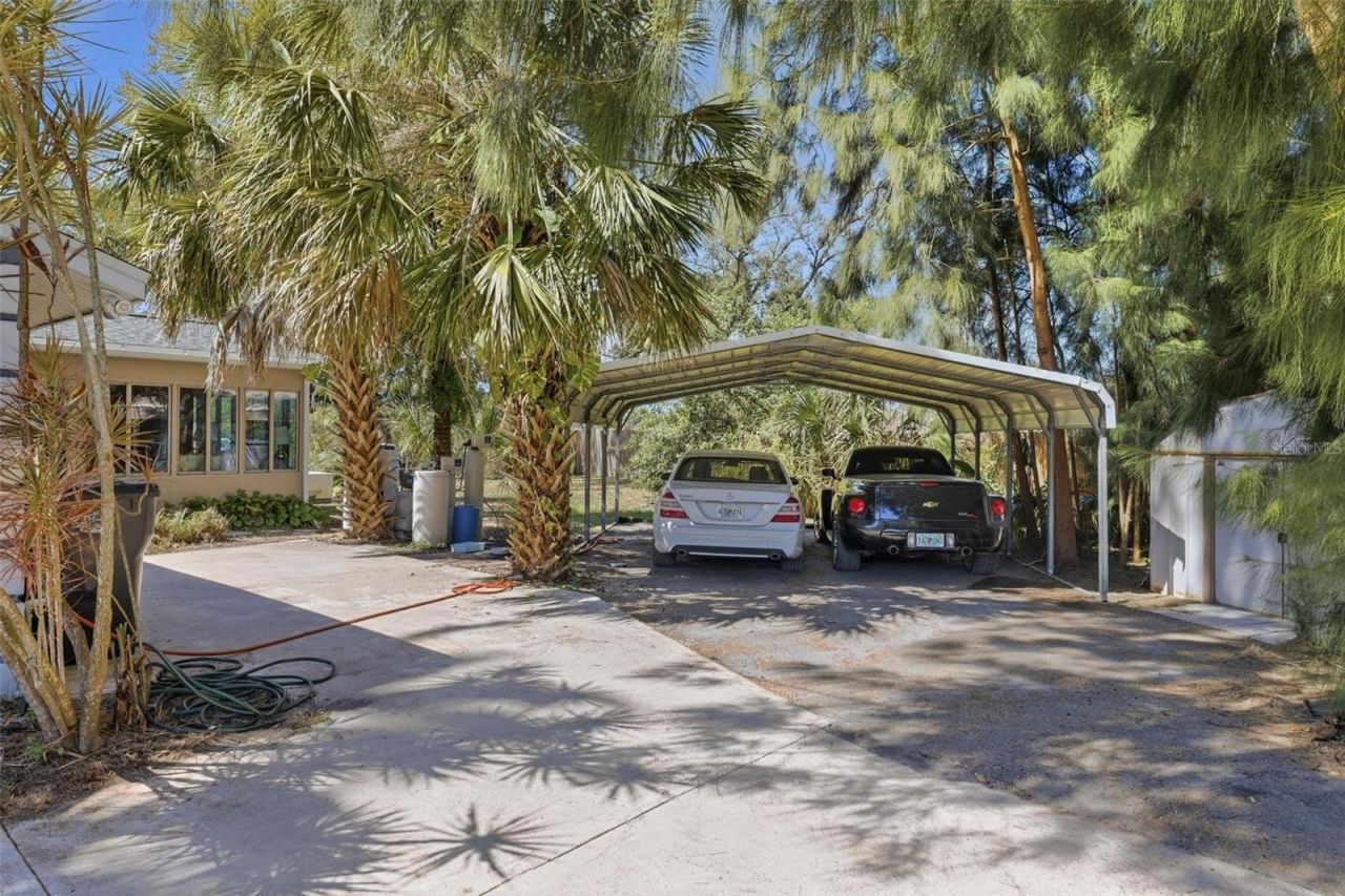 2512 16th Avenue Drive E, Bradenton, FL 34208 Photo