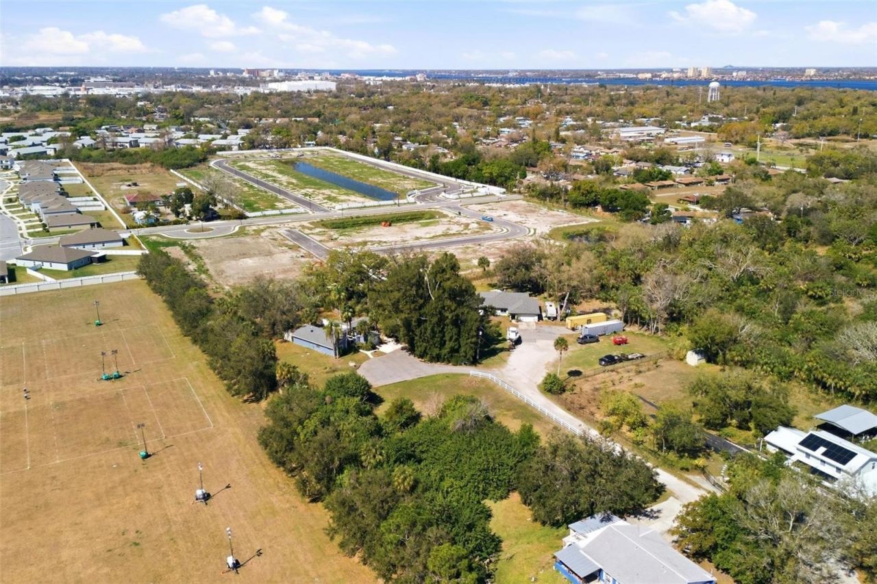 2512 16th Avenue Drive E, Bradenton, FL 34208 Photo