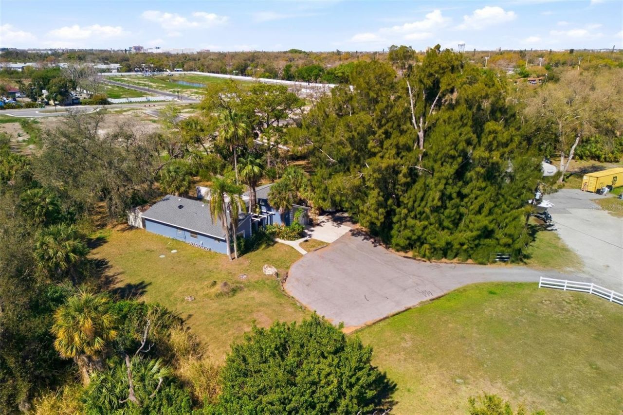 2512 16th Avenue Drive E, Bradenton, FL 34208 Photo