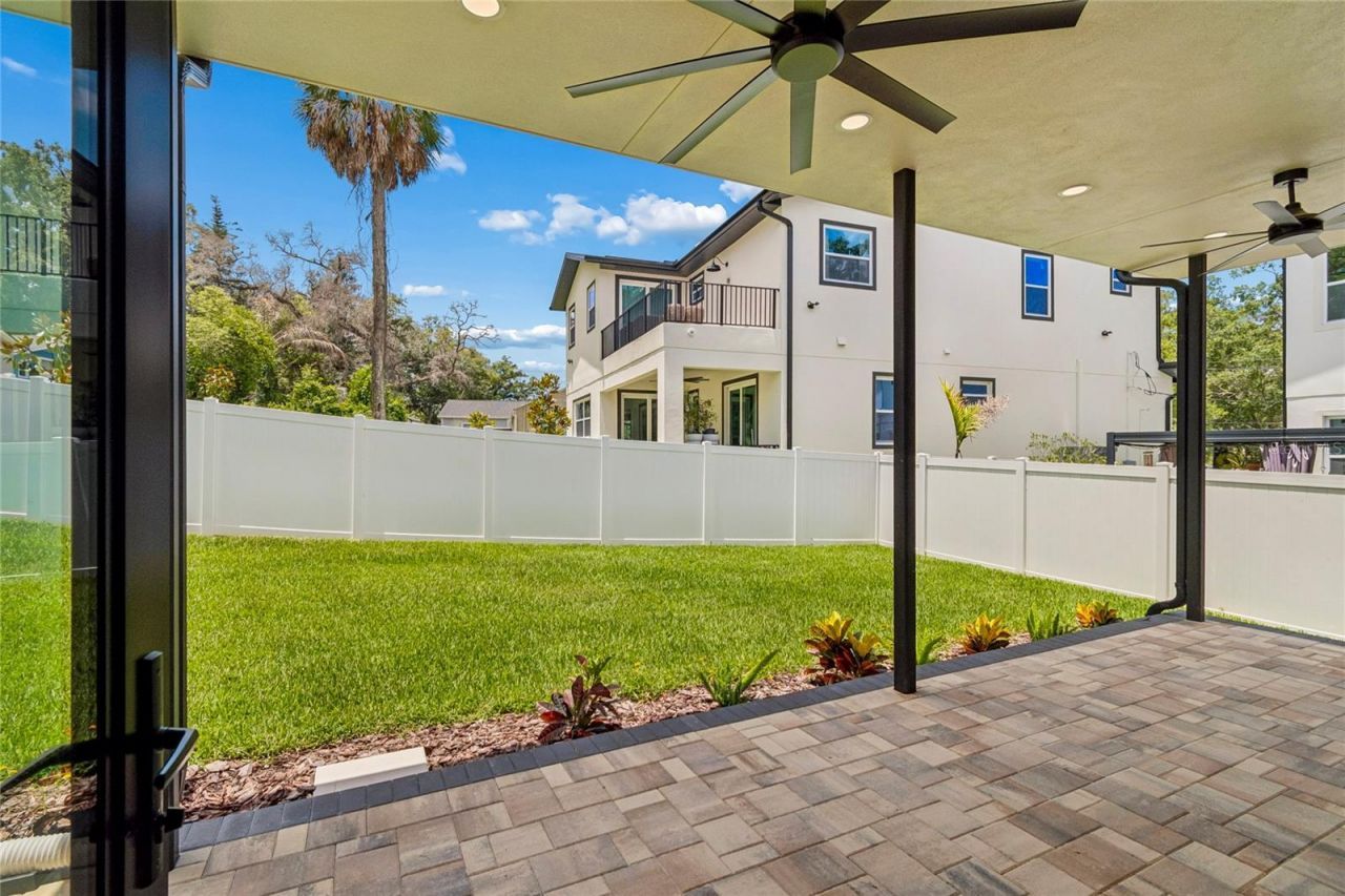 1305 Hilton Place, Tampa, FL 33604 Photo