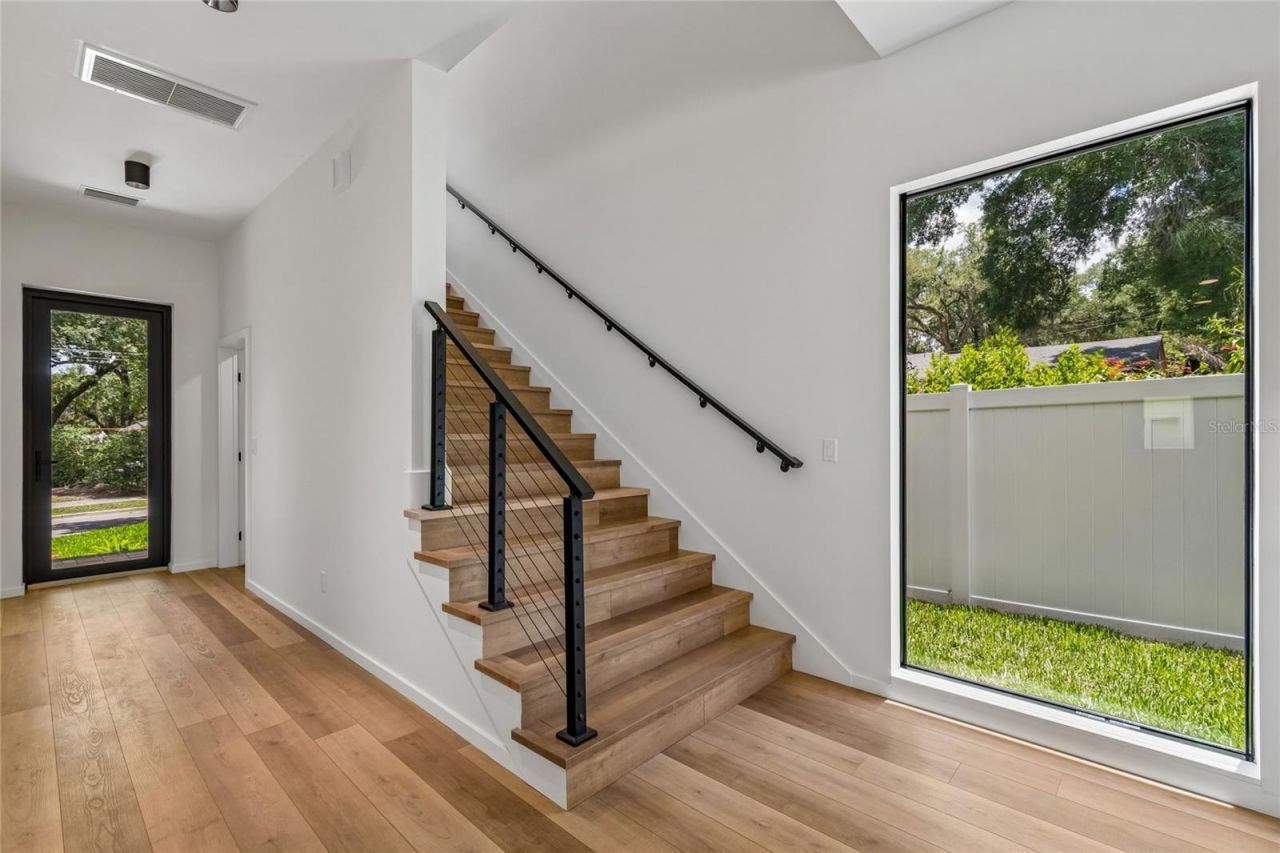 1305 Hilton Place, Tampa, FL 33604 Photo