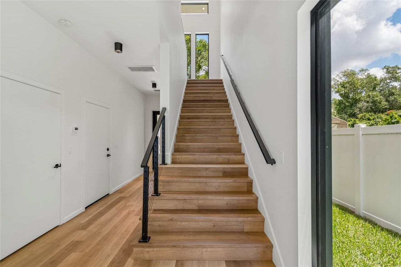 1305 Hilton Place, Tampa, FL 33604 Photo