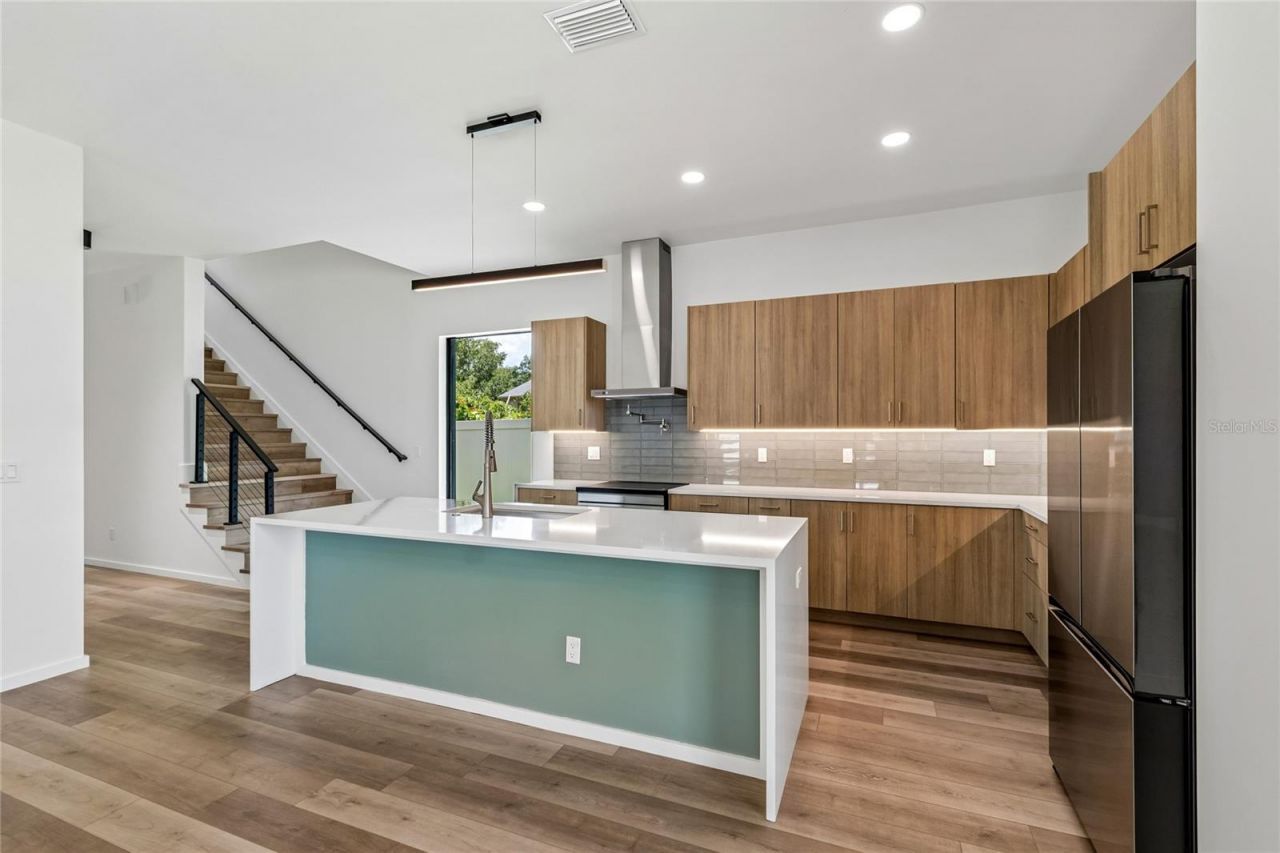 1305 Hilton Place, Tampa, FL 33604 Photo