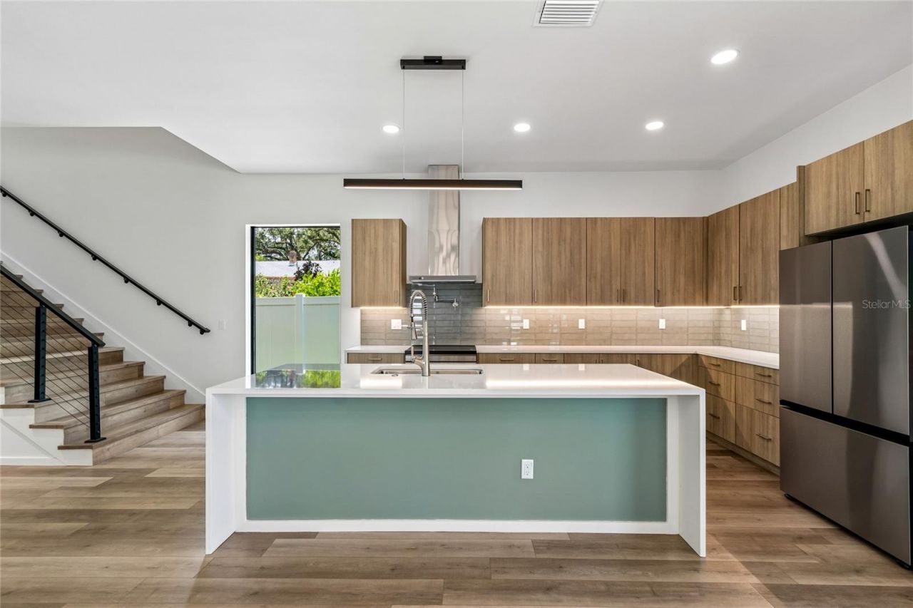 1305 Hilton Place, Tampa, FL 33604 Photo