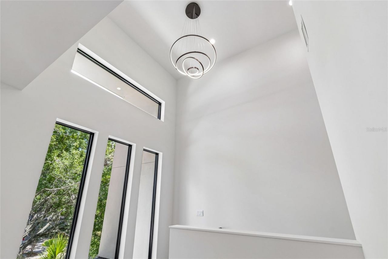1305 Hilton Place, Tampa, FL 33604 Photo