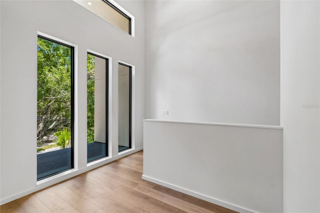1305 Hilton Place, Tampa, FL 33604 Photo