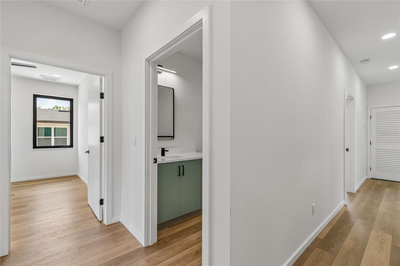1305 Hilton Place, Tampa, FL 33604 Photo