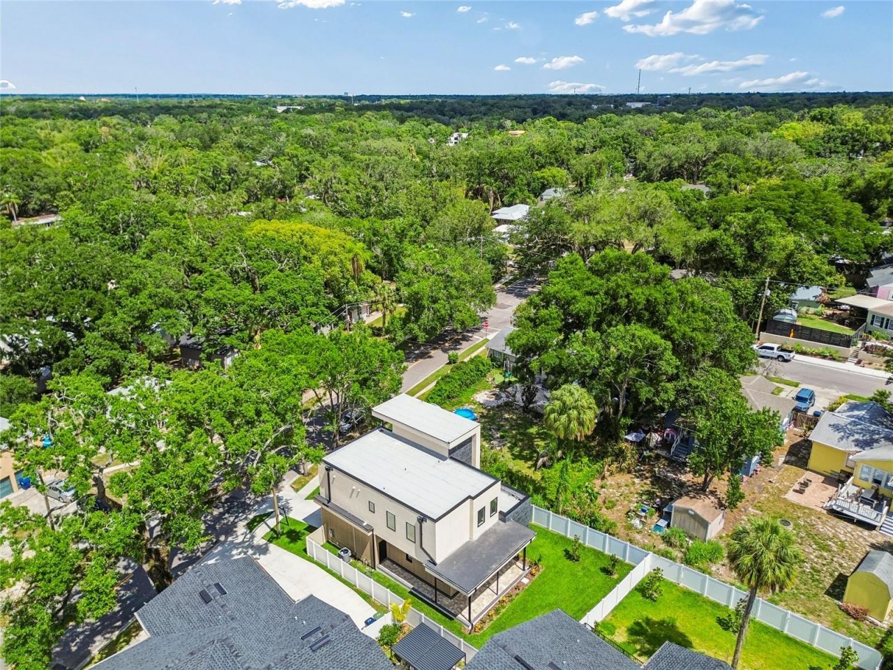 1305 Hilton Place, Tampa, FL 33604 Photo