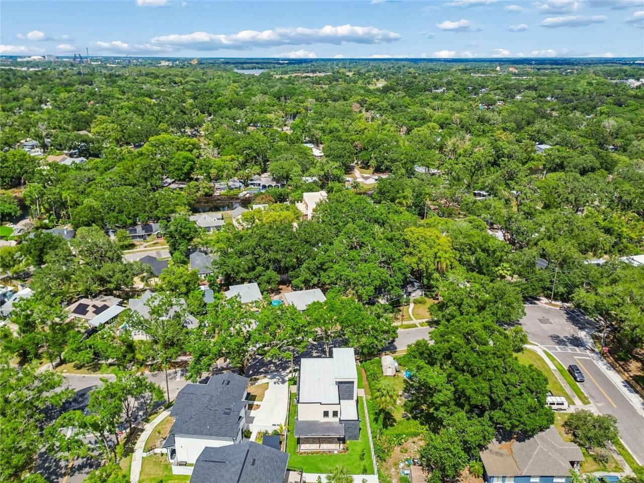 1305 Hilton Place, Tampa, FL 33604 Photo