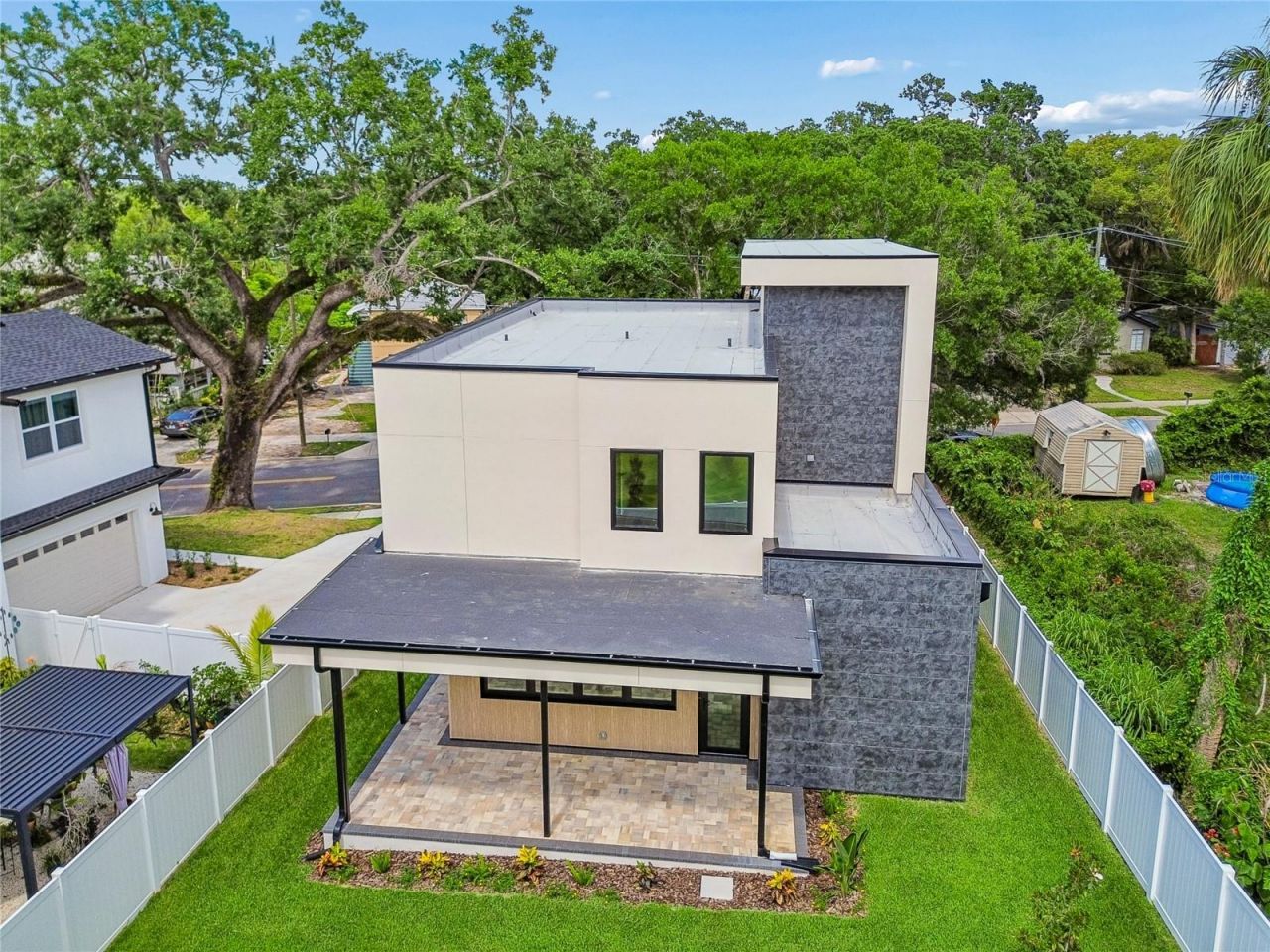 1305 Hilton Place, Tampa, FL 33604 Photo