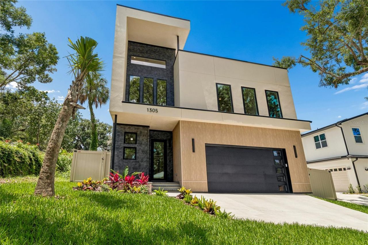 1305 Hilton Place, Tampa, FL 33604 Photo