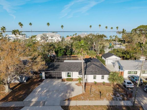 1762 BAYSHORE BOULEVARD, DUNEDIN, FL 34698