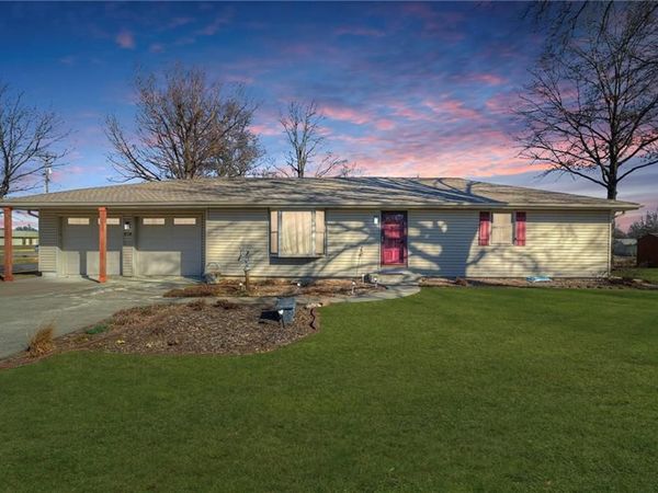 809 David Drive, Gallatin, MO 64640